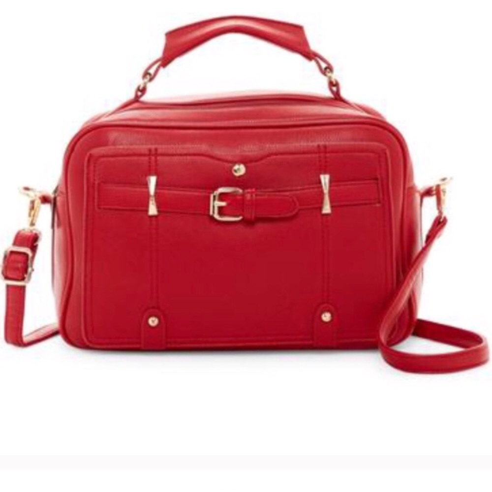 Red boxy satchel !